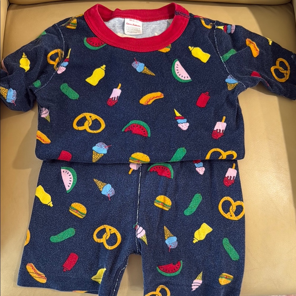 Colorful Food Print Hanna Anderson, Size 8 pajamas